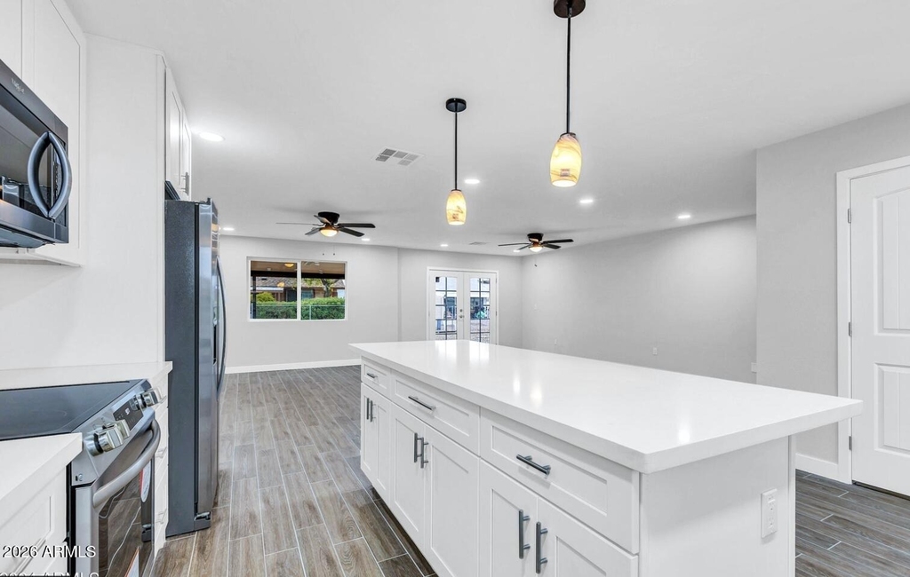 10602 W Cumberland Drive - Photo 12