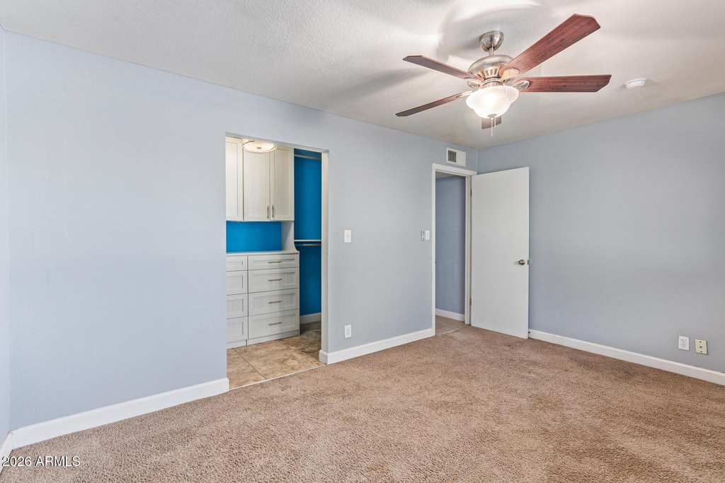 1881 E Palmcroft Drive - Photo 9