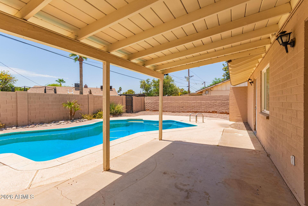 1881 E Palmcroft Drive - Photo 20