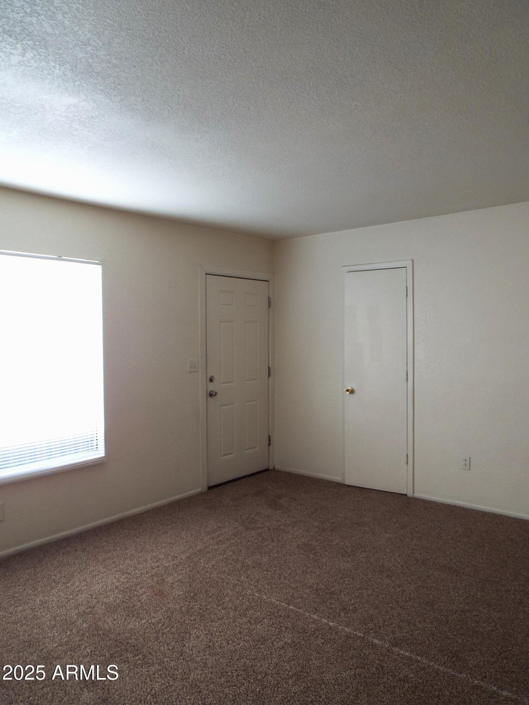 6713 W Palmaire Avenue - Photo 10