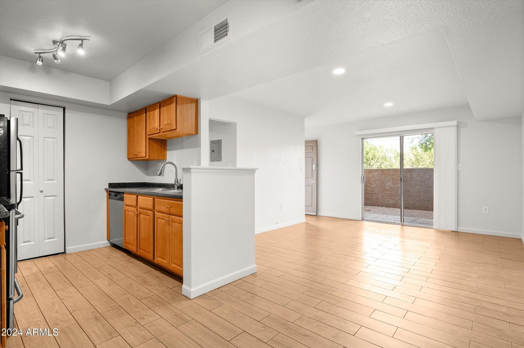 5877 N Granite Reef Road - Photo 9