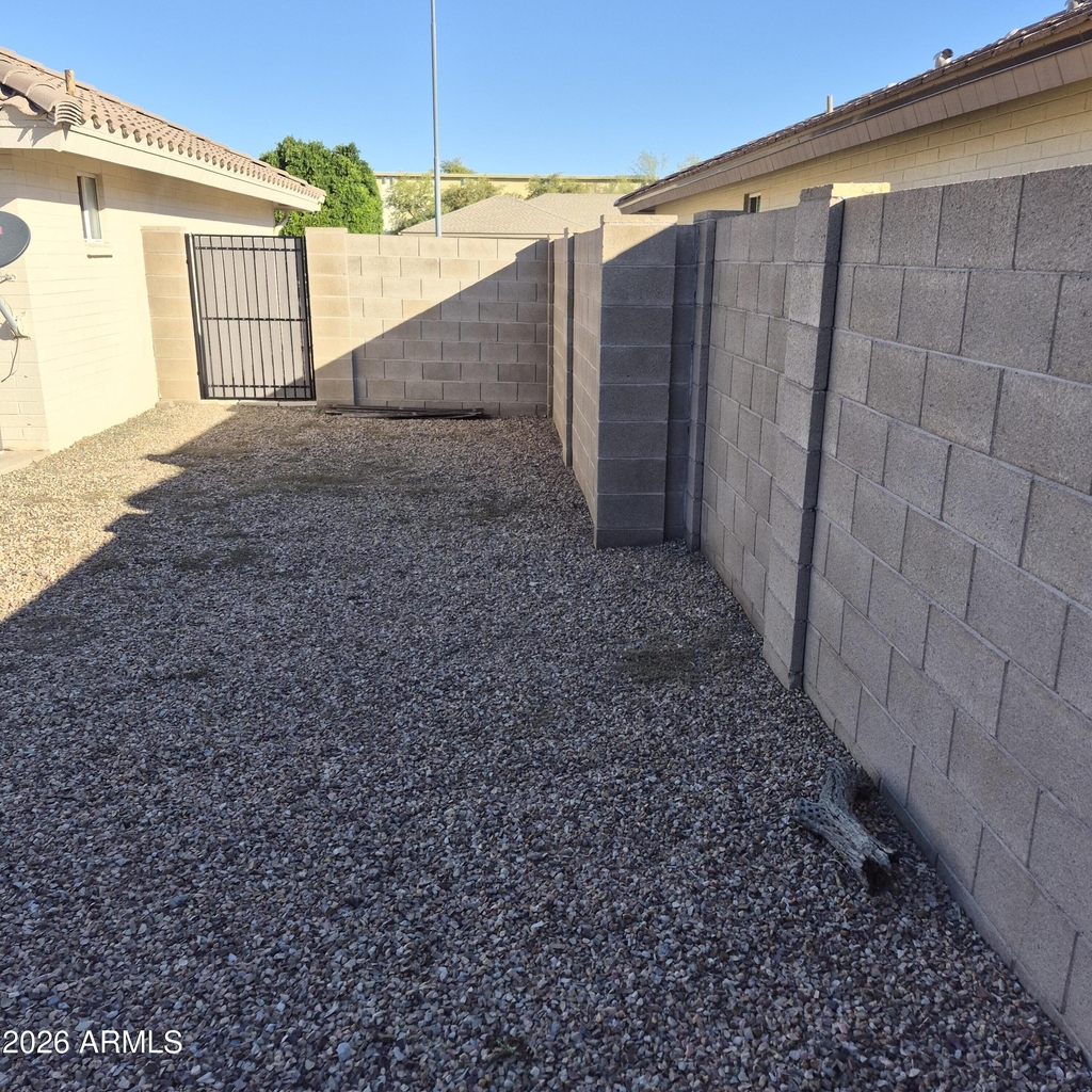 10865 E Keats Avenue - Photo 24