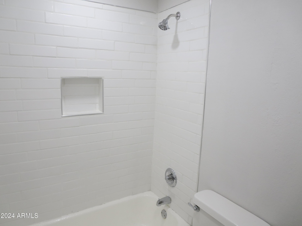 1450 E Bethany Home Road - Photo 6
