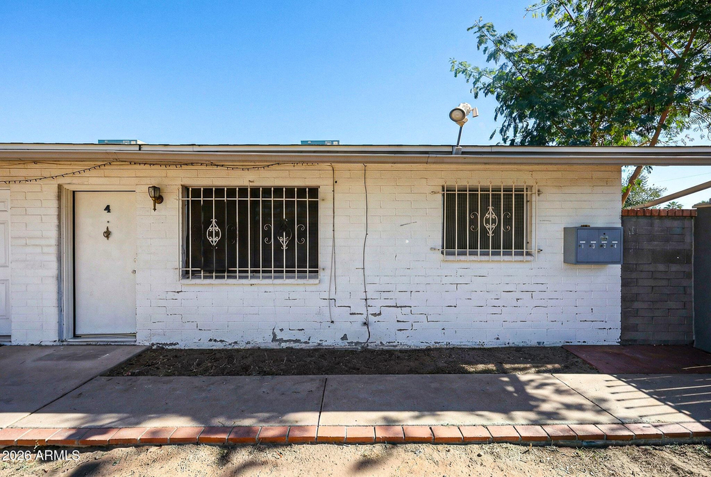 2226 W Heatherbrae Drive - Photo 4