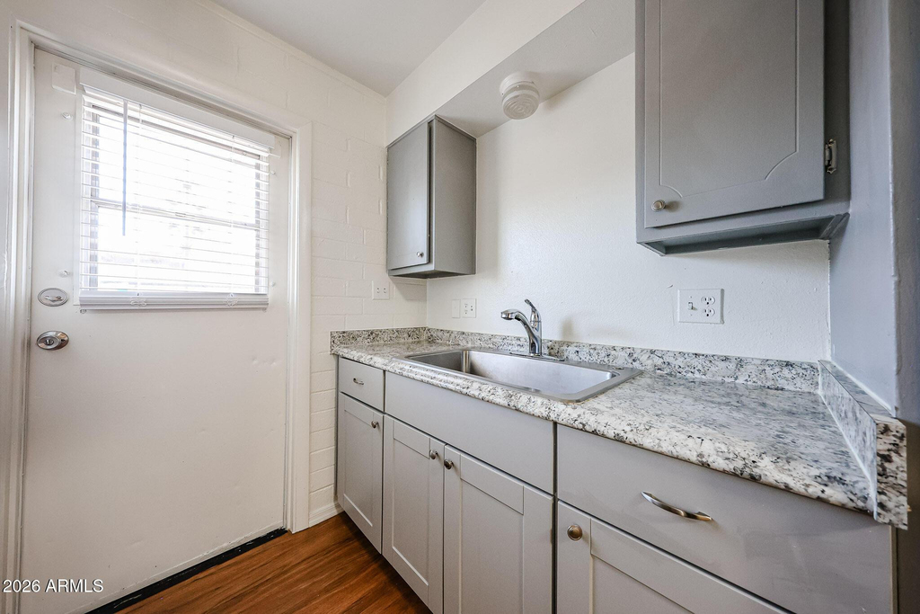 2226 W Heatherbrae Drive - Photo 10
