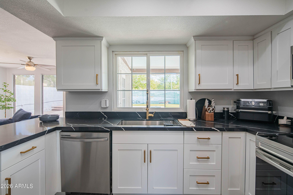 10615 N 63rd Drive - Photo 32