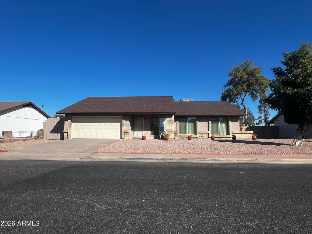 1550 W Knowles Avenue - Photo 0