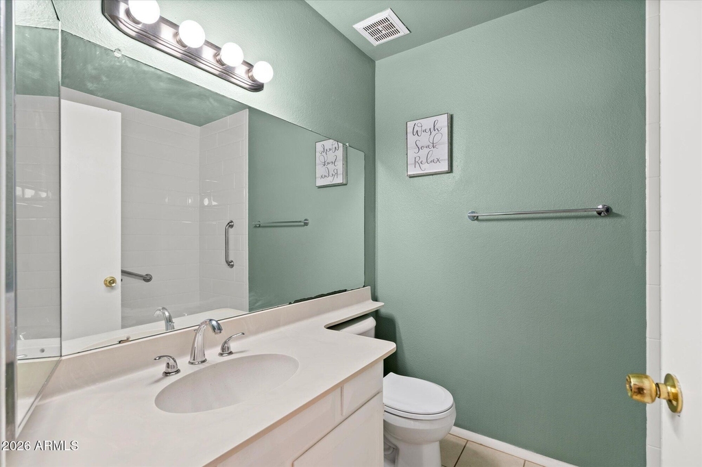 8037 N 40th Avenue - Photo 13