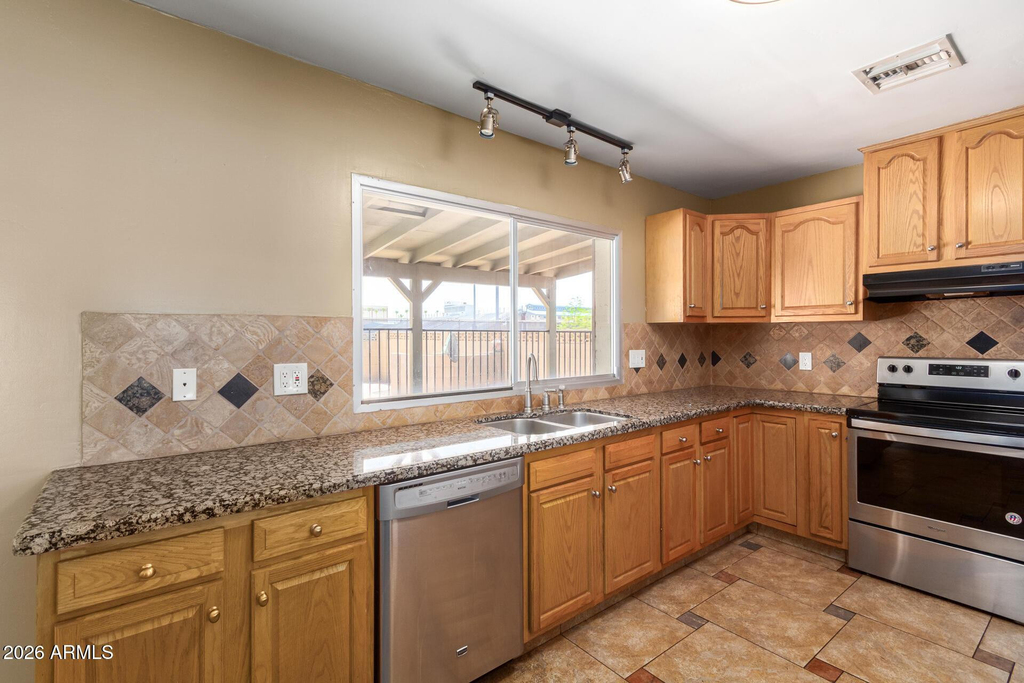 1885 E Alameda Drive - Photo 11
