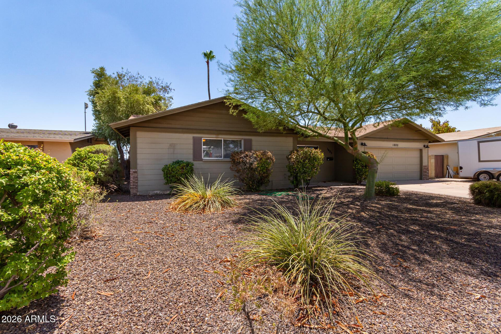 1885 E Alameda Drive - Photo 2