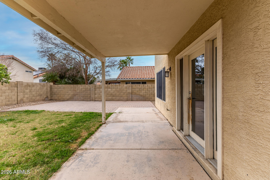 1343 E Angela Drive - Photo 34