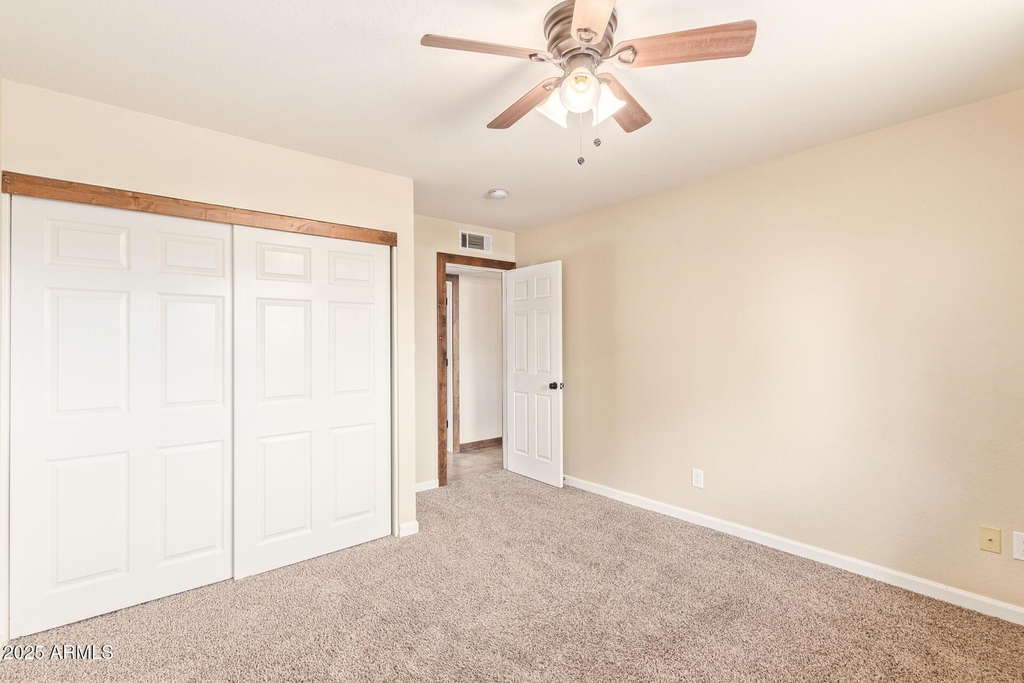 319 E Riviera Drive - Photo 20