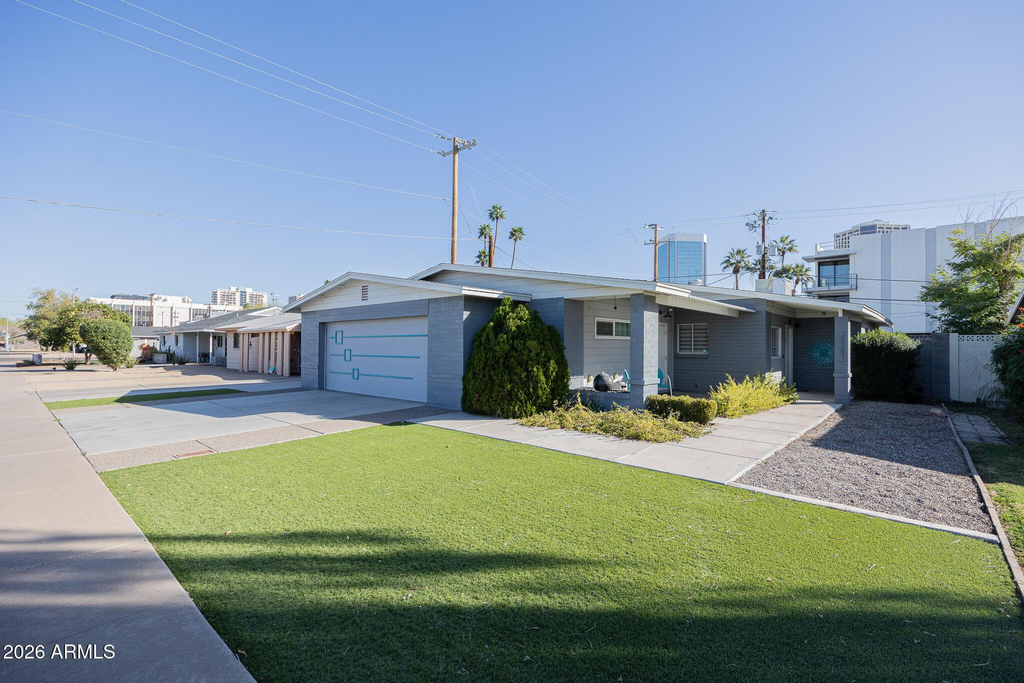 3137 N 4th Avenue - Photo 0