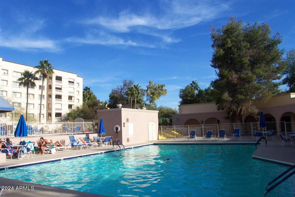 7840 E Camelback Road - Photo 25