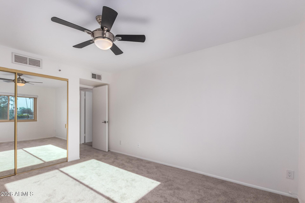 7840 E Camelback Road - Photo 11