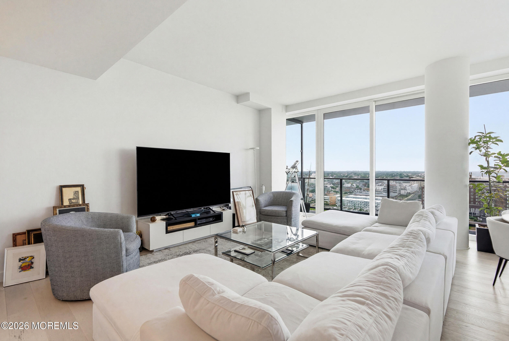 1101 Ocean Avenue N - Photo 41