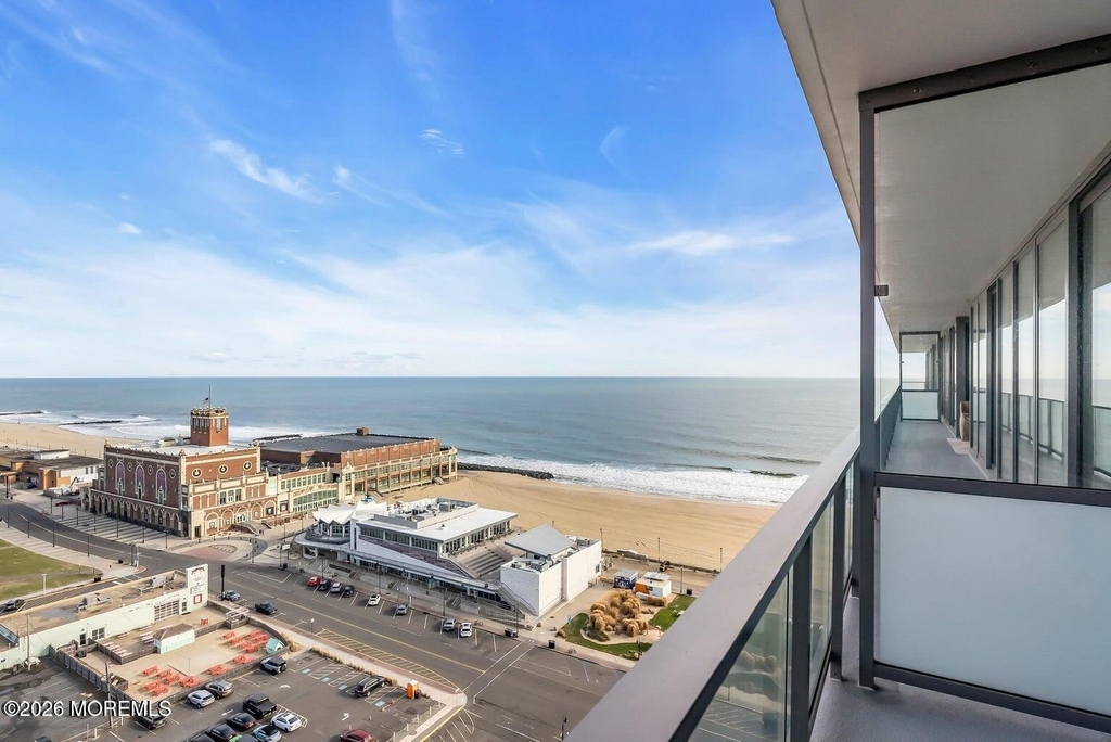 1101 Ocean Avenue N - Photo 0