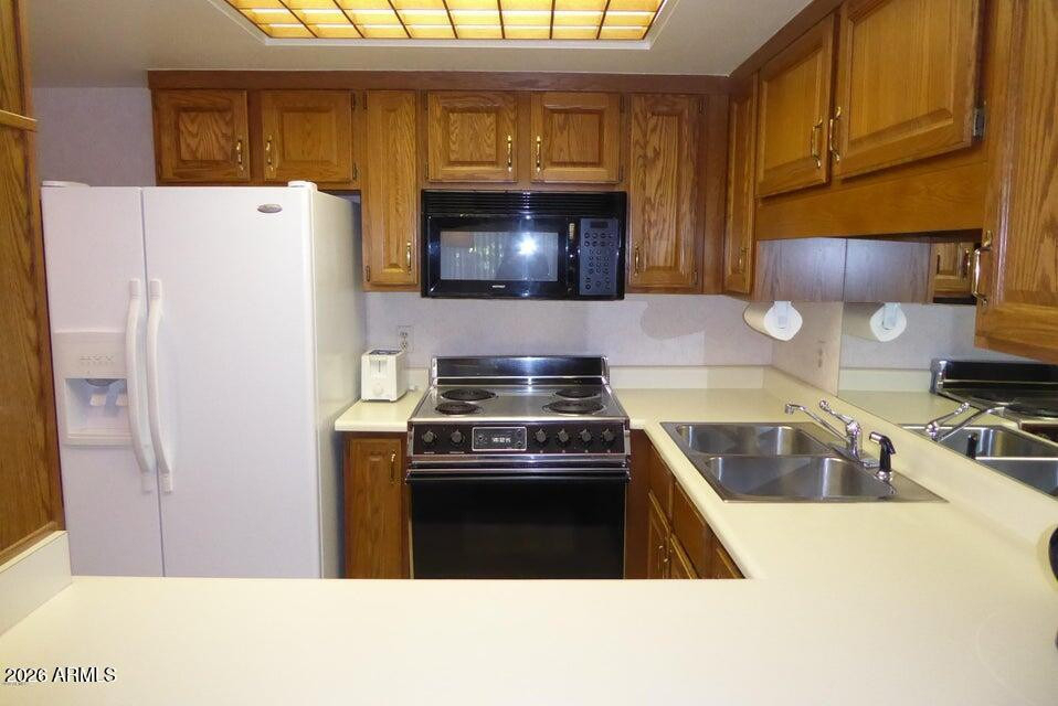 10330 W Thunderbird Boulevard - Photo 7