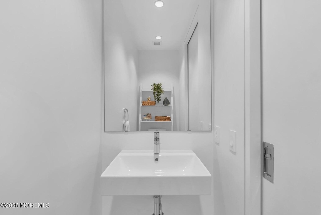 1101 Ocean Avenue N - Photo 17