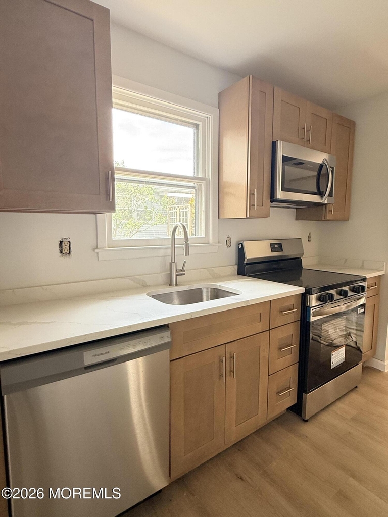 50 Westport Drive - Photo 2