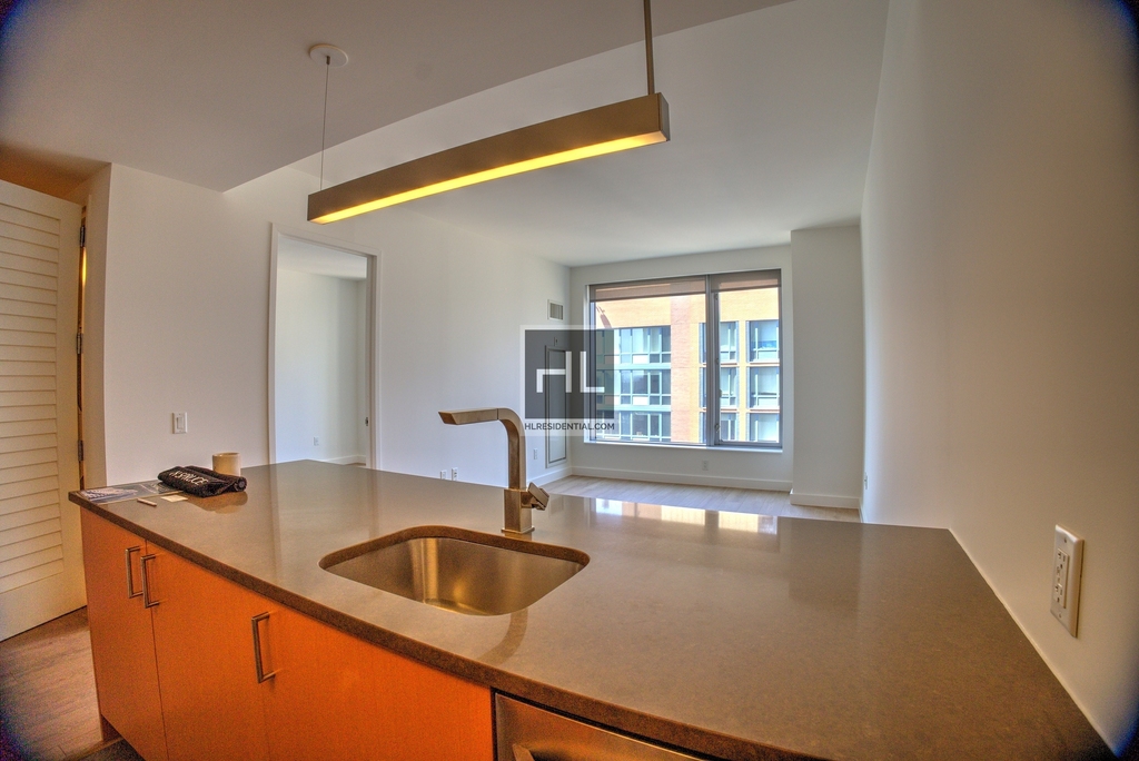 Spruce Street - Photo 18