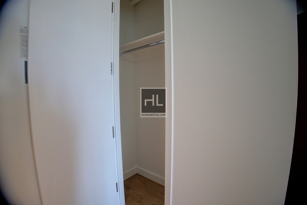 Spruce Street - Photo 24