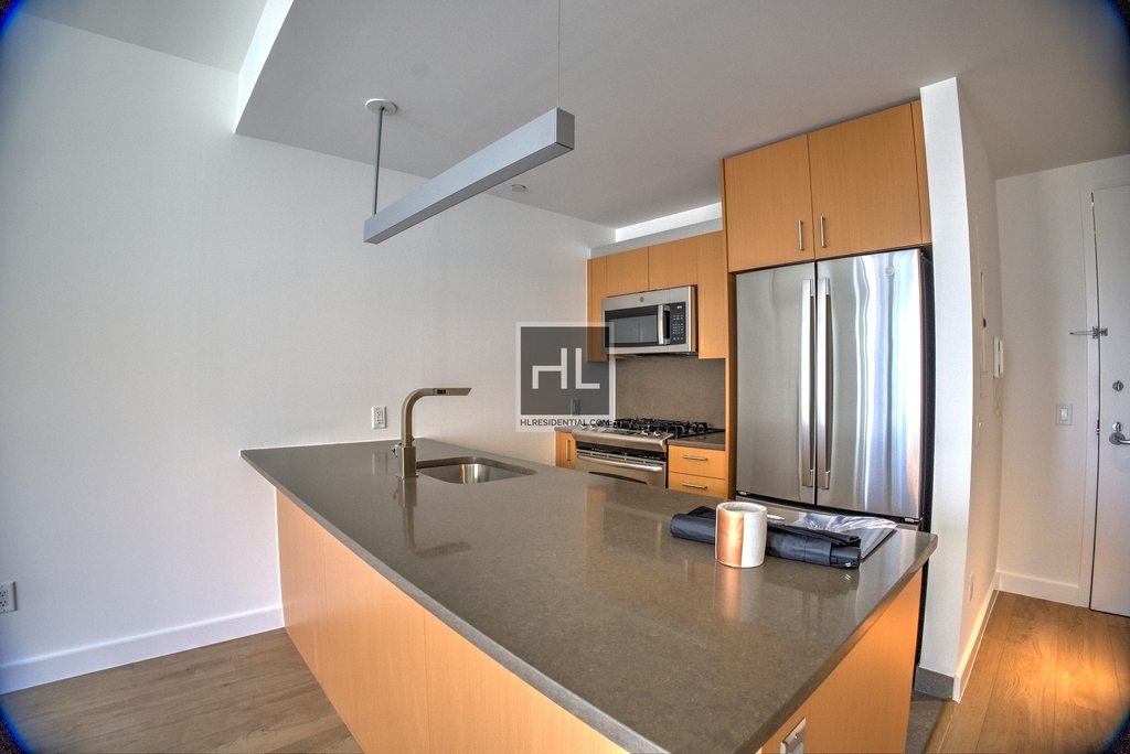 Spruce Street - Photo 22