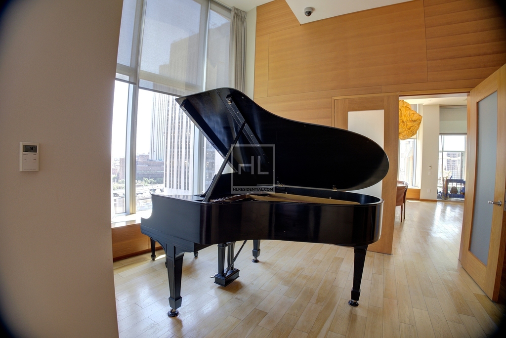 Spruce Street - Photo 15