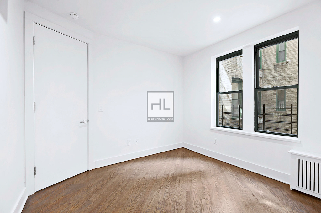 East 70th Street - Photo 3