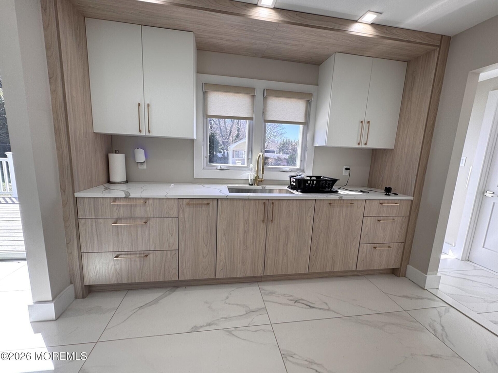 70 Maryland Avenue - Photo 1