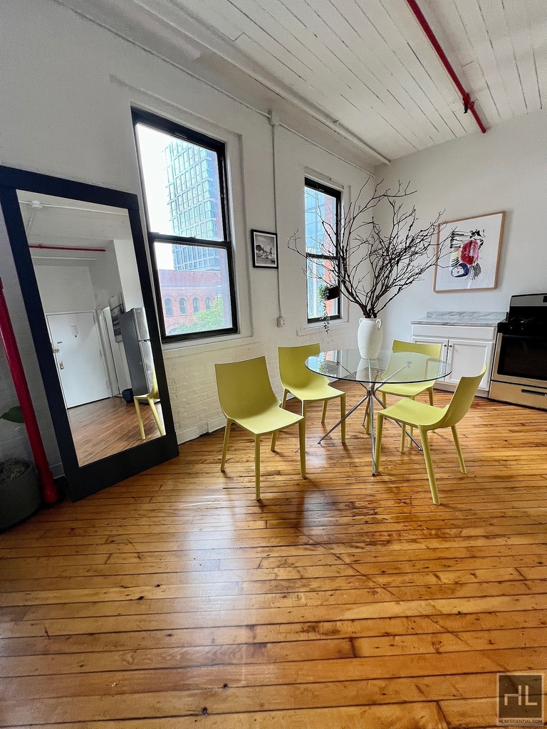 112 Lincoln Avenue - Photo 3