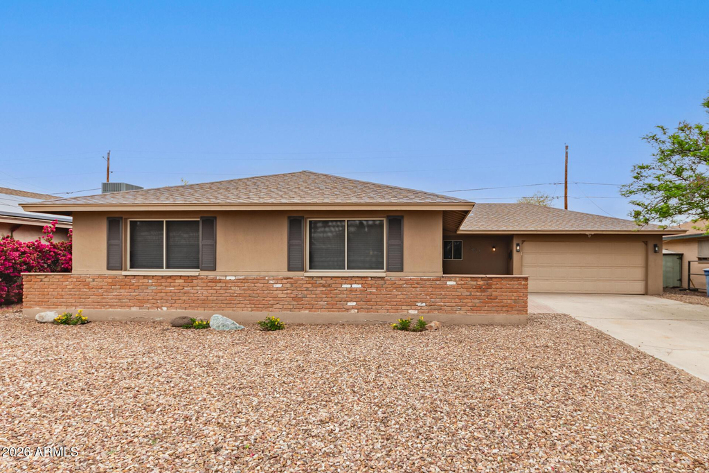 3613 S Kenneth Place - Photo 4