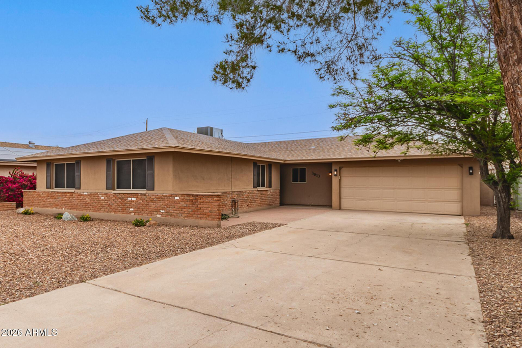 3613 S Kenneth Place - Photo 3