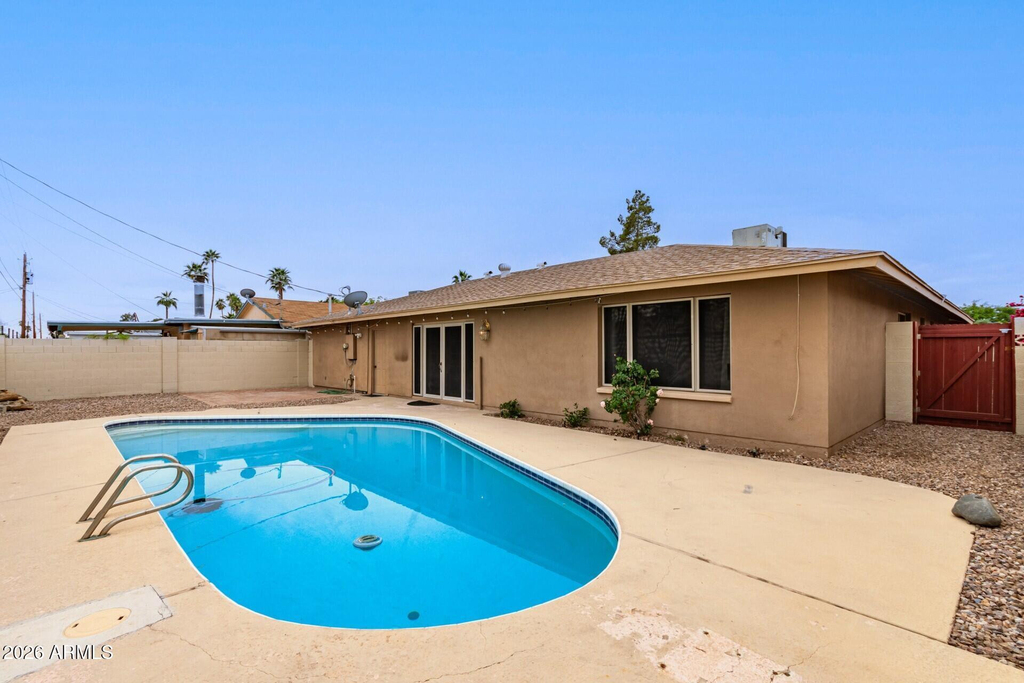3613 S Kenneth Place - Photo 15