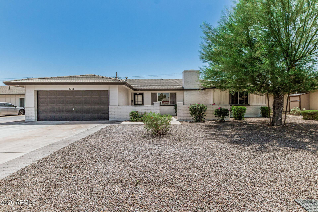 1213 E Riviera Drive - Photo 1