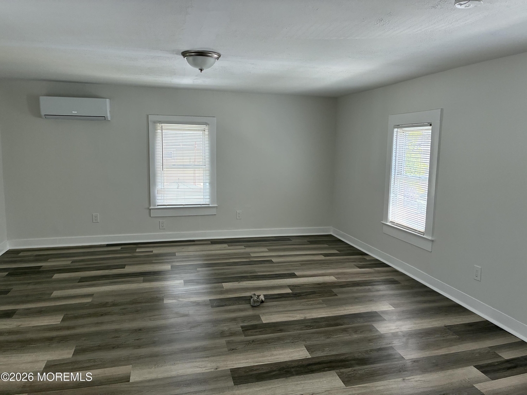 33 Washington Street - Photo 1