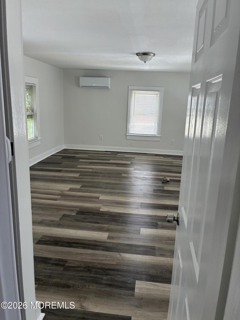 33 Washington Street - Photo 5