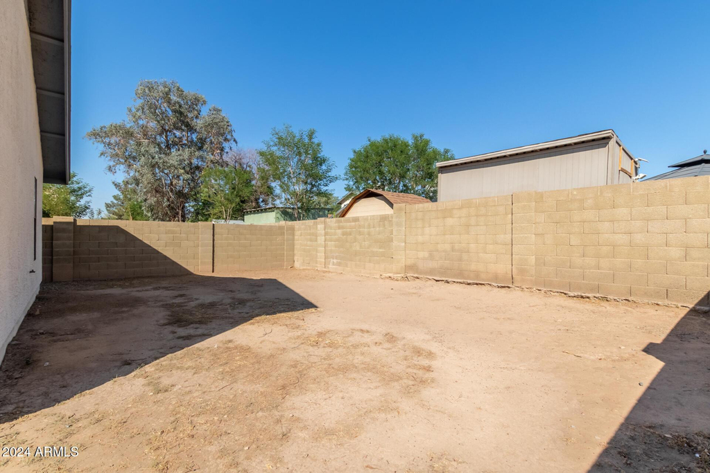 8714 W Amelia Avenue - Photo 23