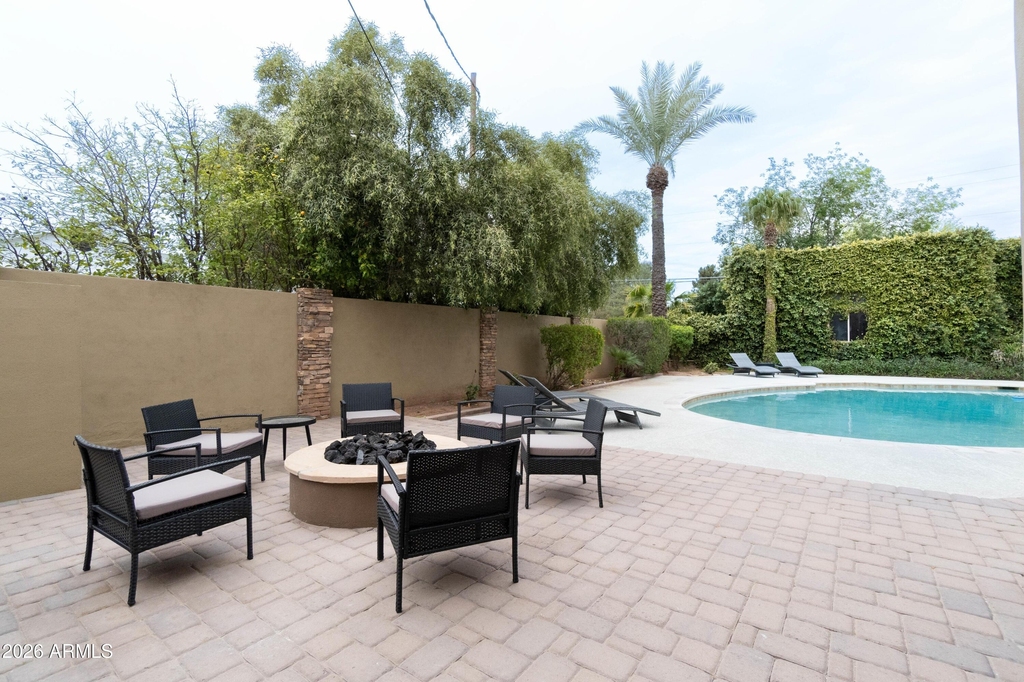 4451 E Earll Drive - Photo 2