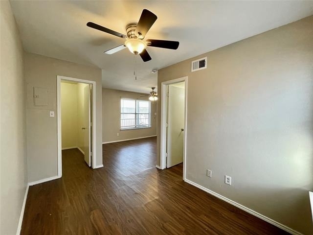 2526 W Prairie Street - Photo 5