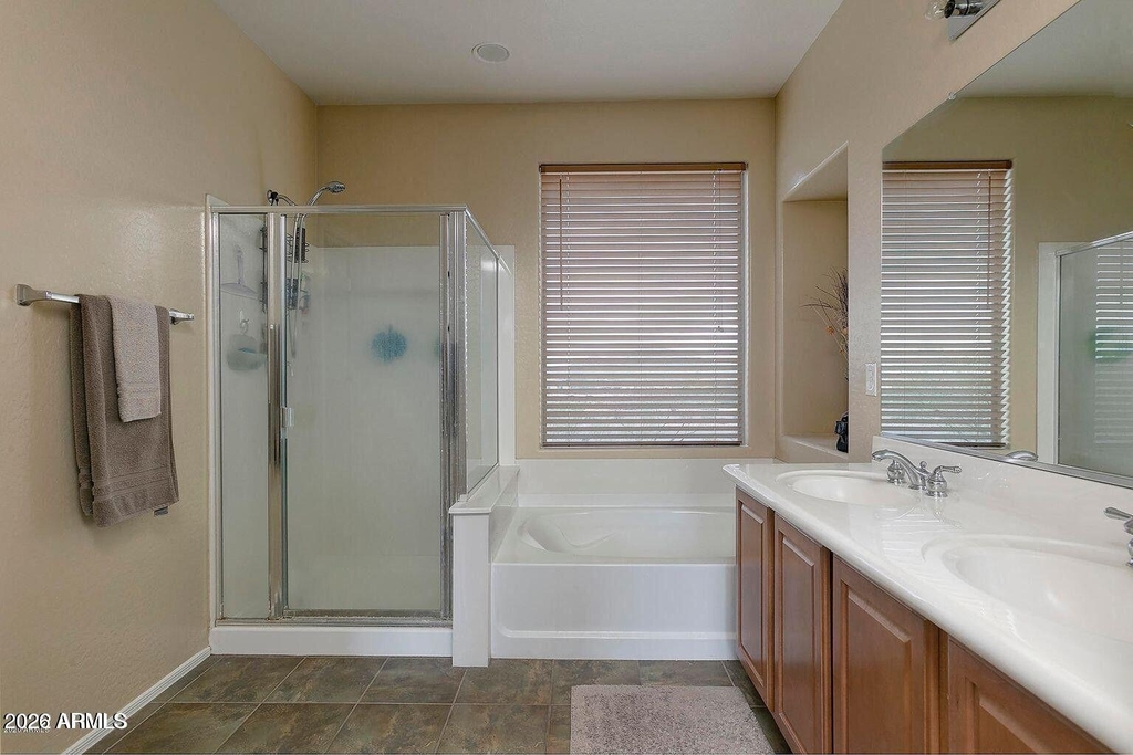 2023 W Shackleton Drive - Photo 6