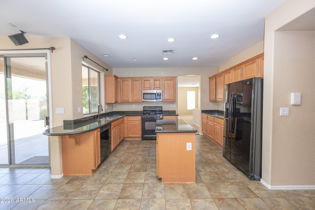 2023 W Shackleton Drive - Photo 12