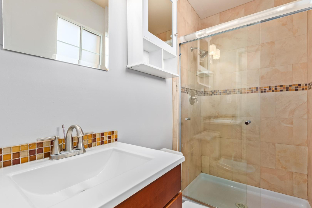 1918 E Palmcroft Drive - Photo 52