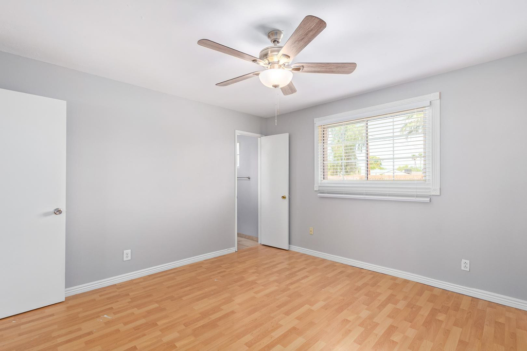 1918 E Palmcroft Drive - Photo 16