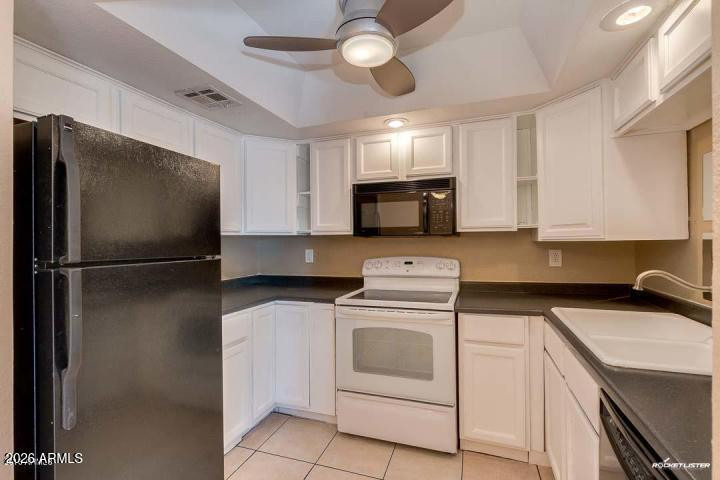 1402 S Jentilly Lane - Photo 5