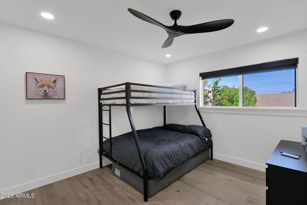 7629 N Via De Los Ninos -- - Photo 18