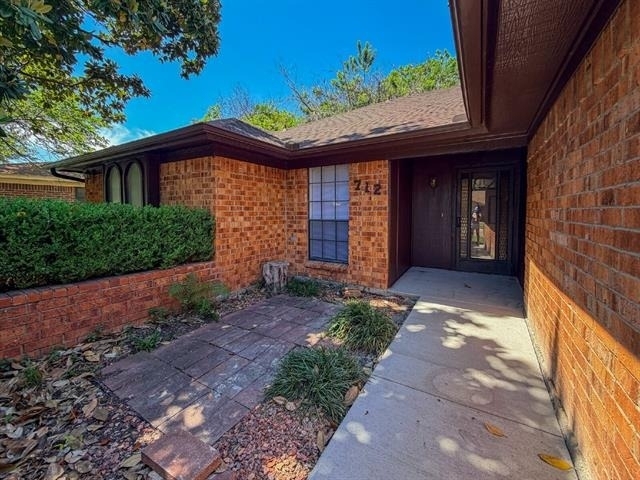 712 Pecan Street - Photo 3