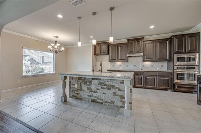438 Brookdale Drive - Photo 1