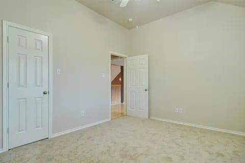 8729 Sunset Trace Drive - Photo 13