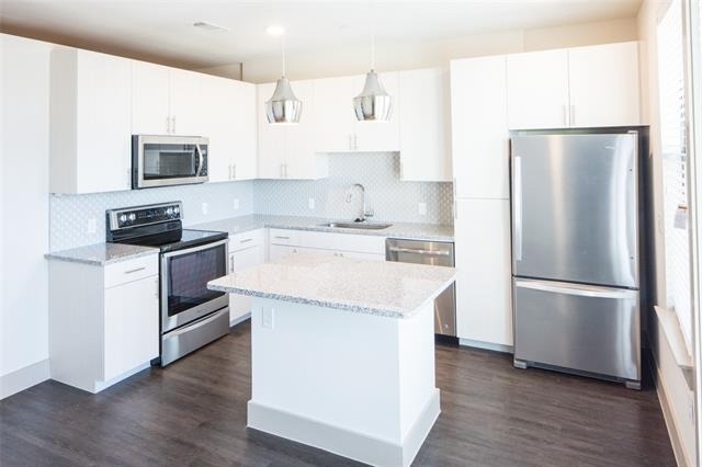 2103 Moser Avenue - Photo 1